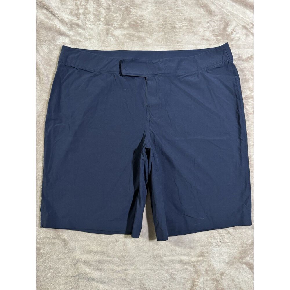 Lululemon Men's Navy Blue‎ Stretch Tech Shorts Casual Size 40